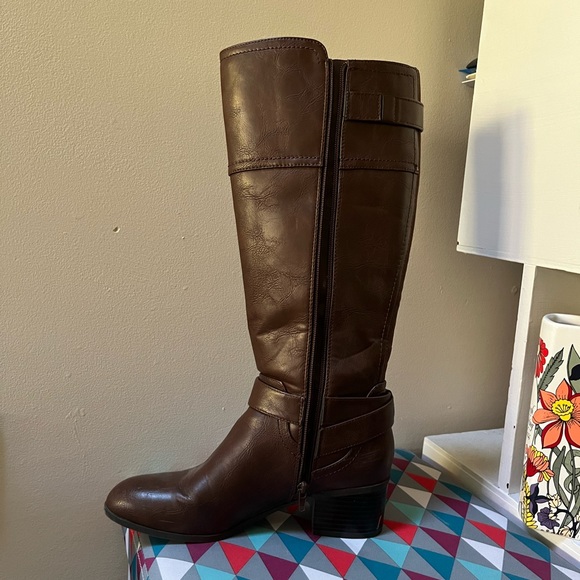 Brown Riding Boots - Picture 2 of 5